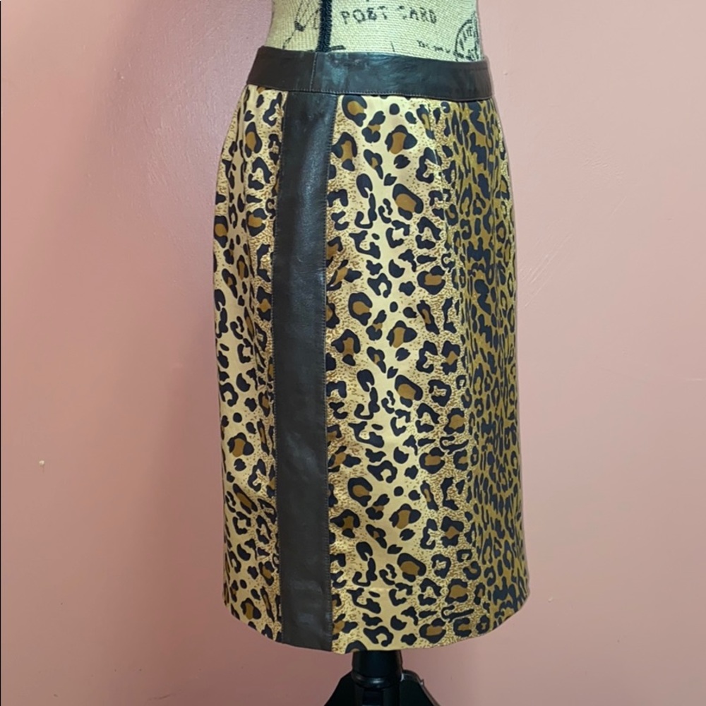 Doncaster Cheeta Print Skirt W/100% Leather Trim
